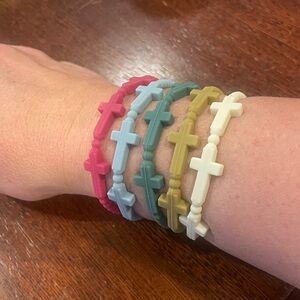 Plunder Jewelry Silicone Jesus Bracelet Set. Triple cross w/beaded texture. New